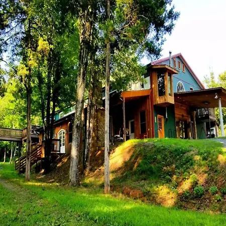 Shire Suite At White Lotus Eco Spa Retreat